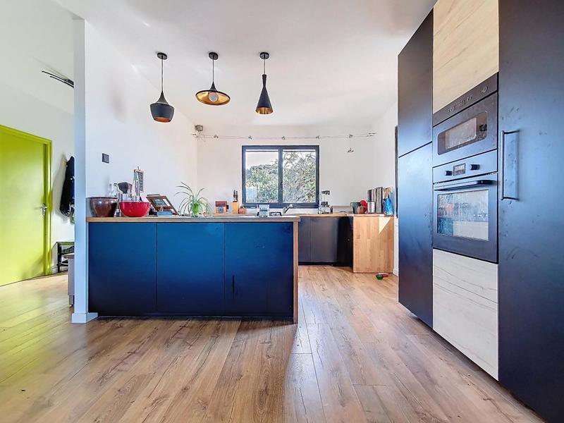 Maison - 192 m² - 5 pièces