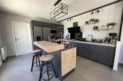 Maison - 120 m² - 5 pièces