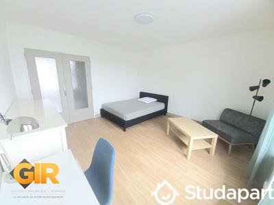 Chambre - 14 m² - 1 pièce