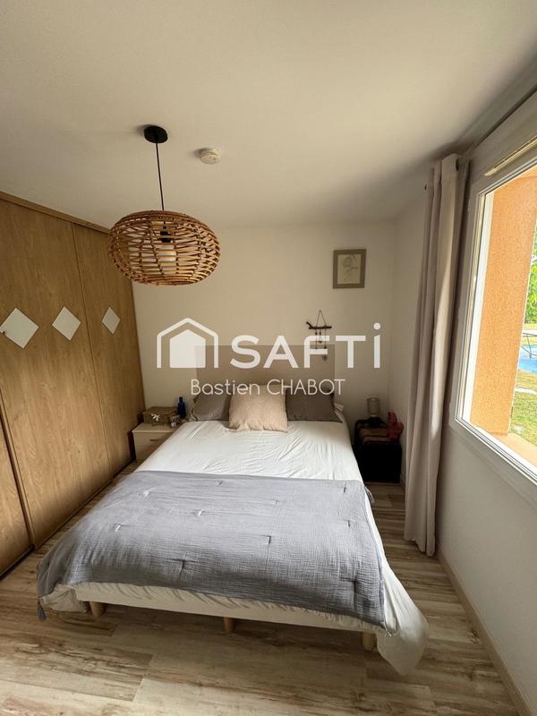 Maison - 99 m² - 6 pièces