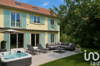 Maison - 178 m² - 8 pièces