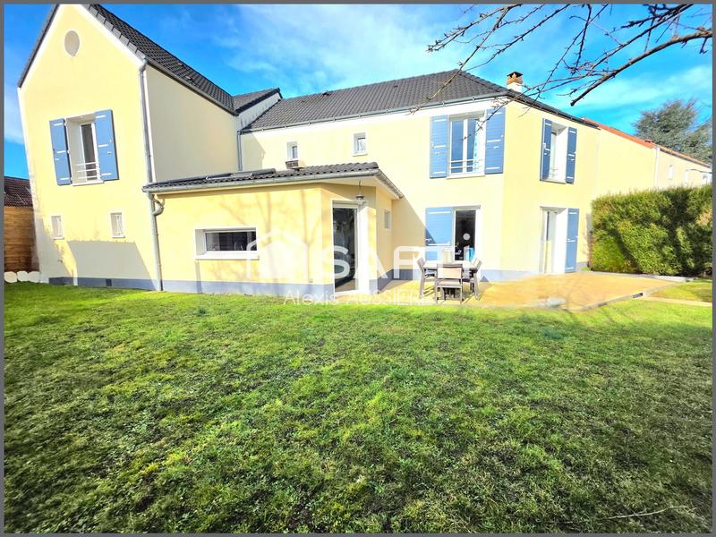 Maison - 214 m² - 6 pièces
