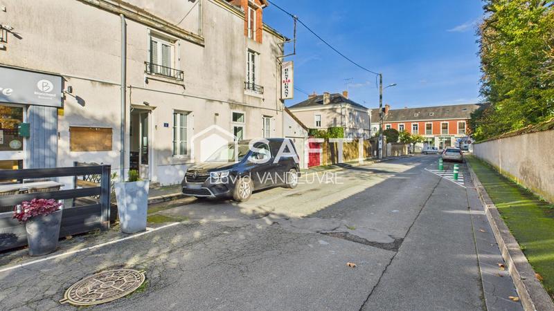 Local commercial - 189 m² - 16 pièces