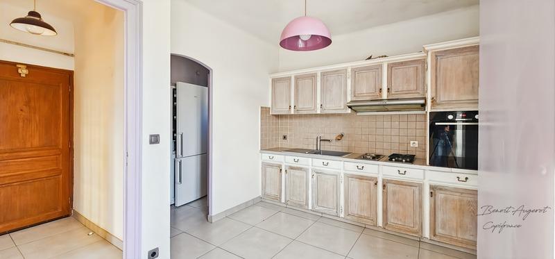 Appartement bourgeois - 112 m² - 4 pièces