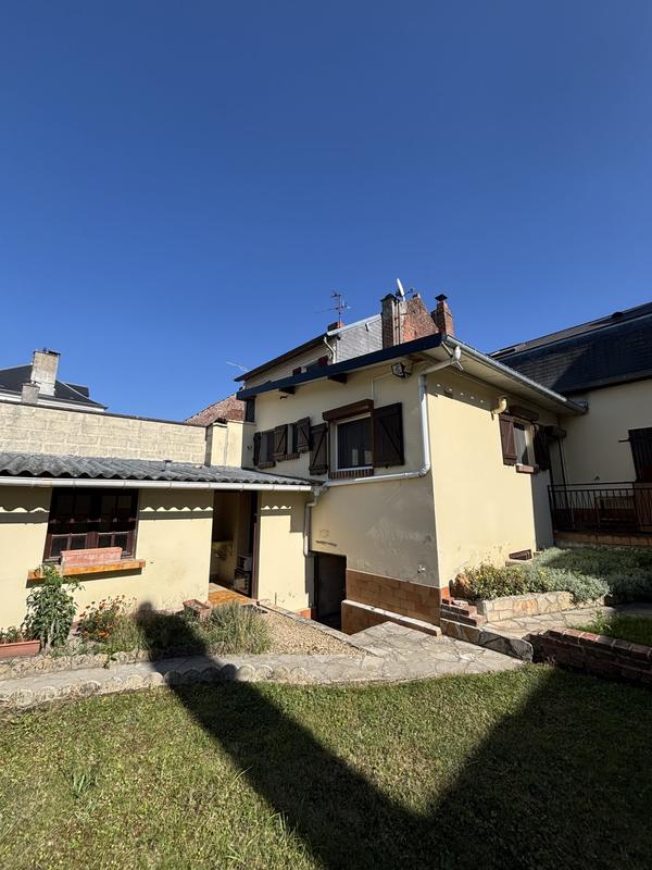 Maison - 95 m² - 5 pièces