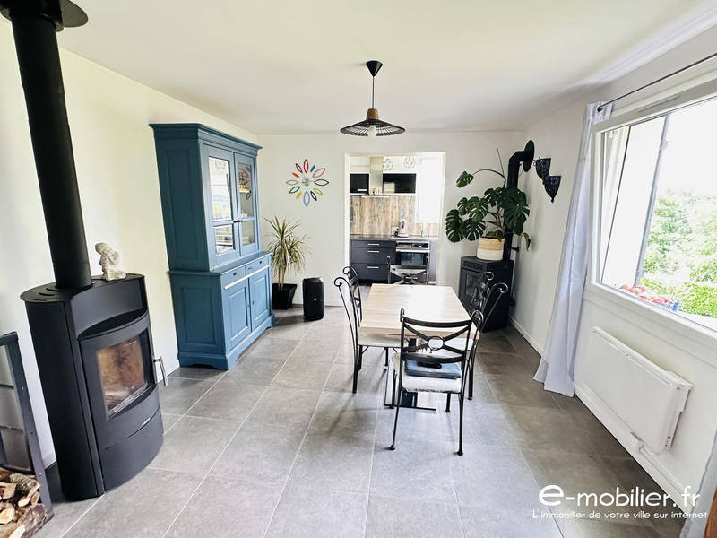 Maison - 101 m² - 5 pièces