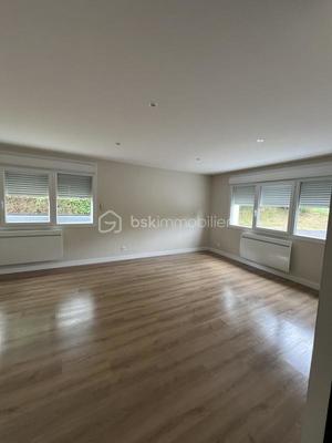 Maison - 182 m² - 7 pièces