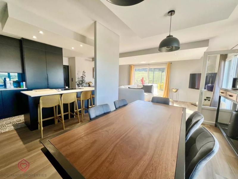 Villa - 99 m² - 4 pièces