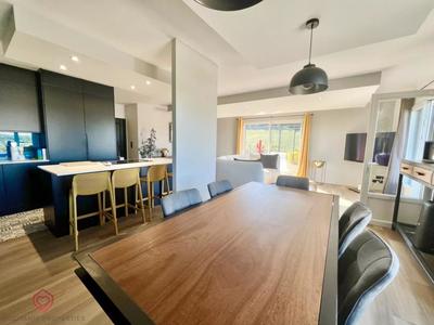 Villa - 99 m² - 4 pièces