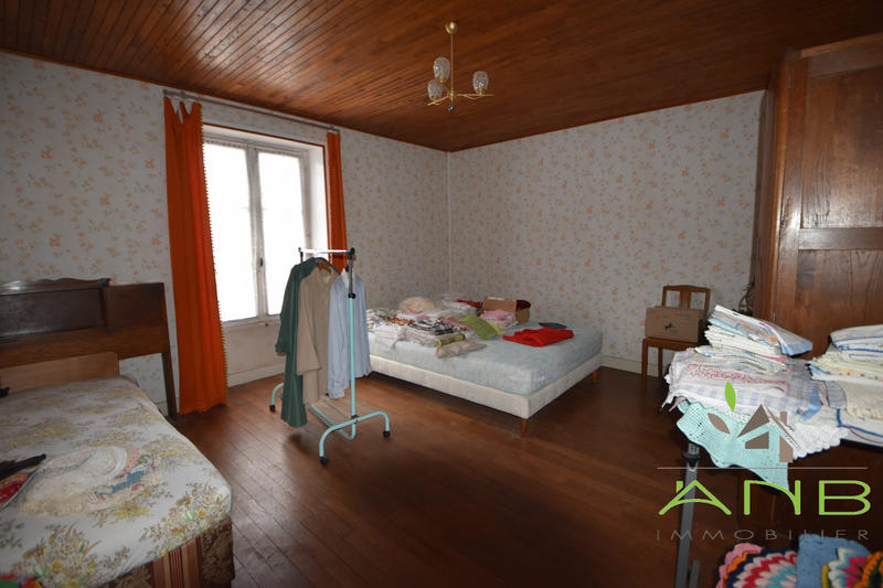 Maison - 120 m² - 9 pièces