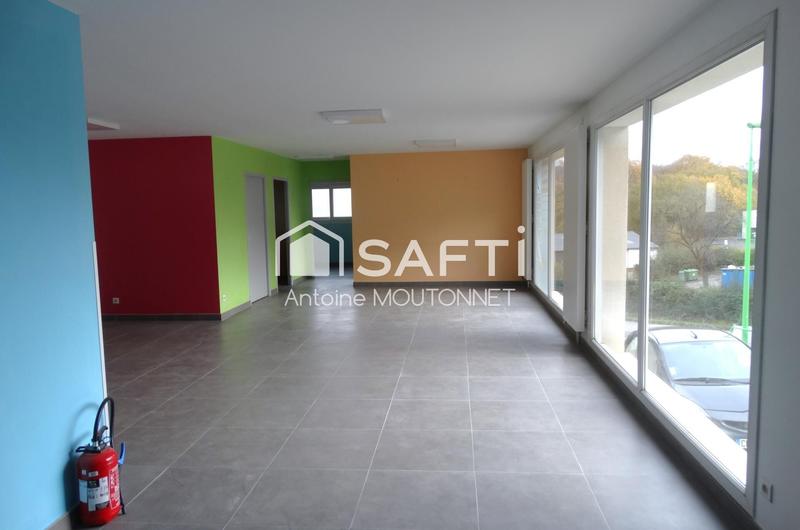 Local commercial - 932 m² - 30 pièces