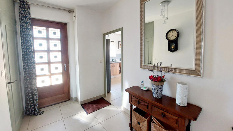 Maison - 244 m² - 8 pièces