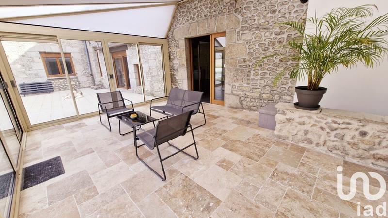 Maison - 215 m² - 7 pièces