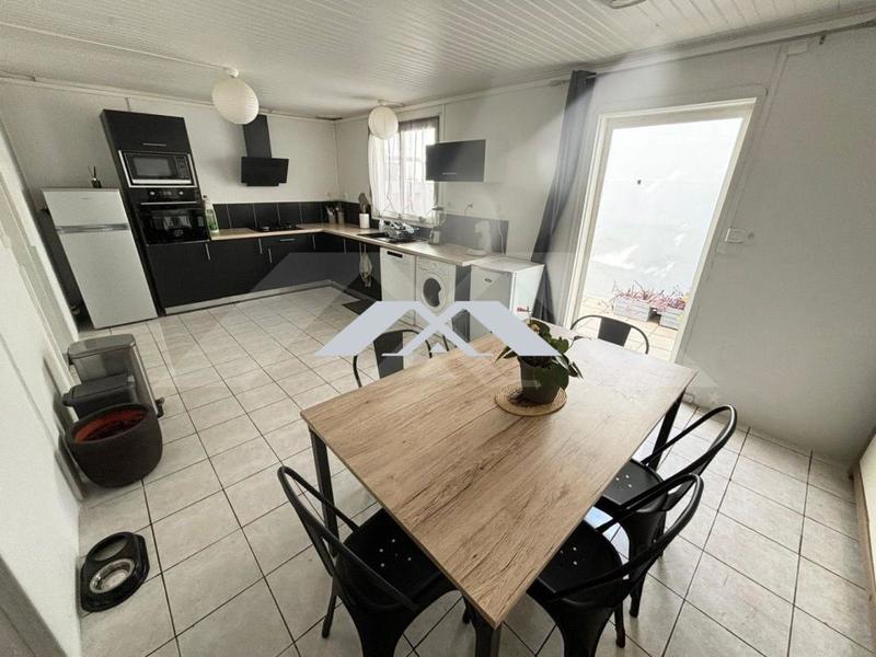 Maison - 103 m² - 4 pièces
