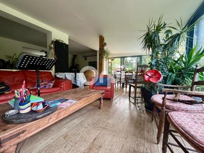 Maison - 170 m² - 7 pièces