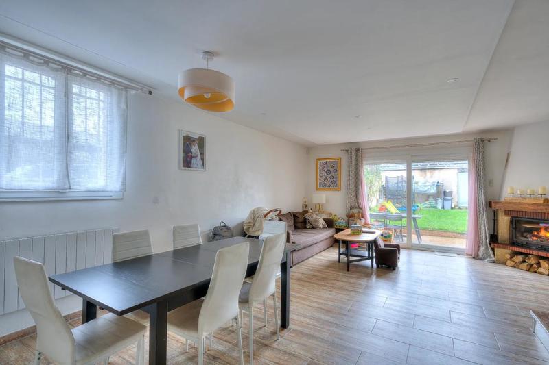 Maison - 92 m² - 5 pièces