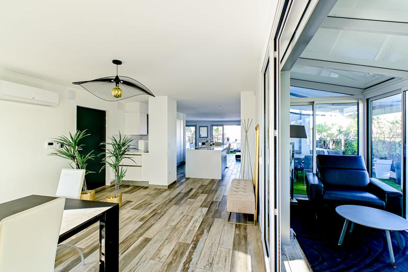 Appartement - 199 m² - 5 pièces