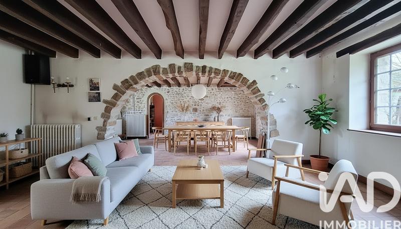 Maison - 185 m² - 8 pièces