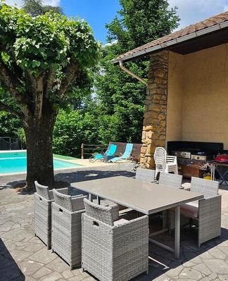 Maison ancienne - 350 m² - 8 pièces