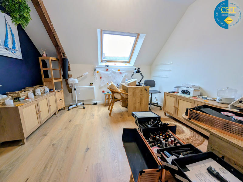 Maison - 94 m² - 5 pièces