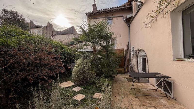 Maison - 164 m² - 7 pièces