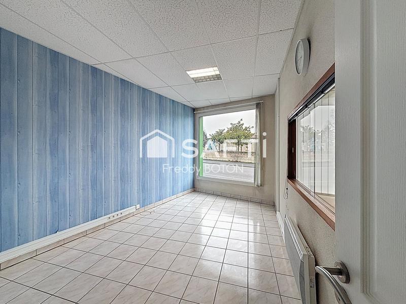 Local commercial - 187 m² - 4 pièces