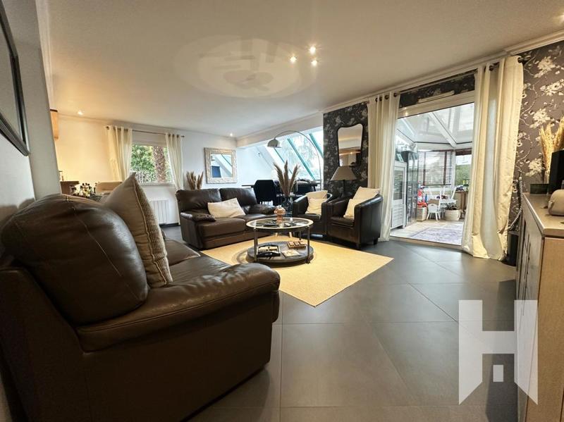 Maison - 148 m² - 7 pièces