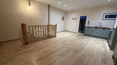 Maison - 80 m² - 3 pièces