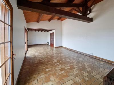 Maison - 148 m² - 8 pièces