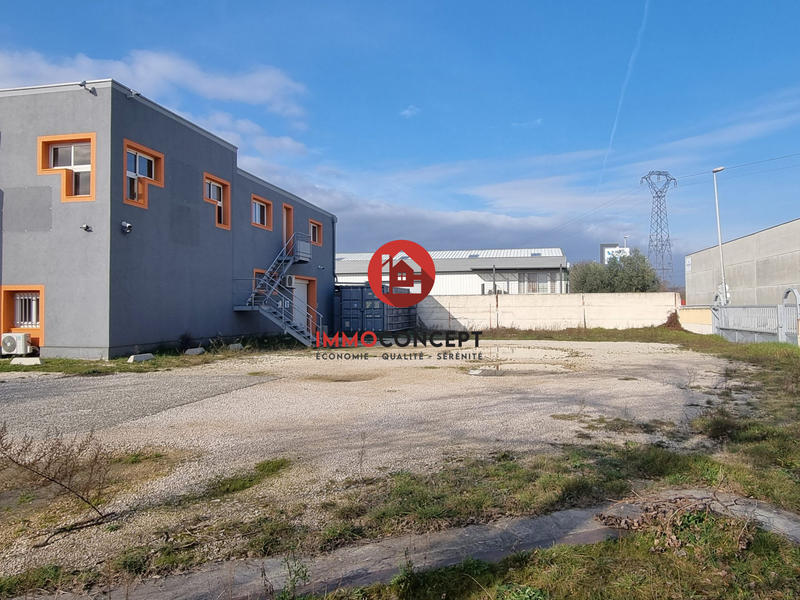 Local commercial - 210 m²