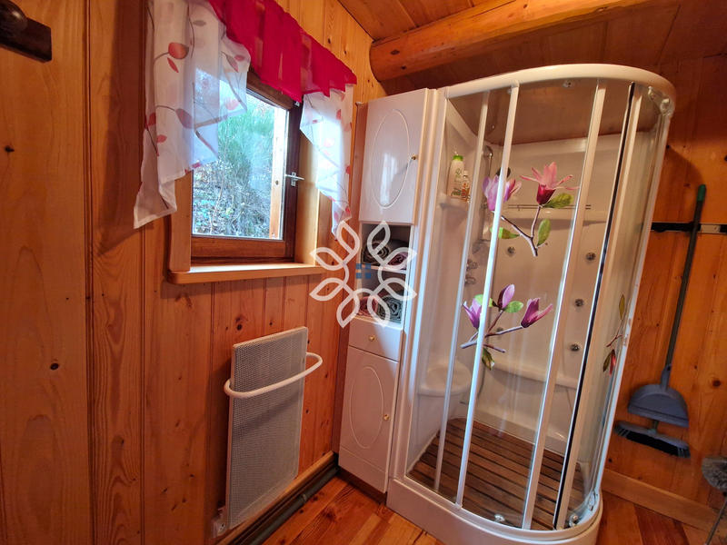 Propriété - 223 m² - 7 pièces