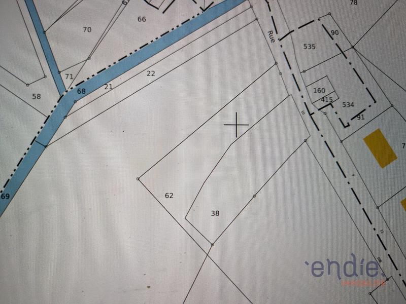 Terrain constructible - 2 423 m²