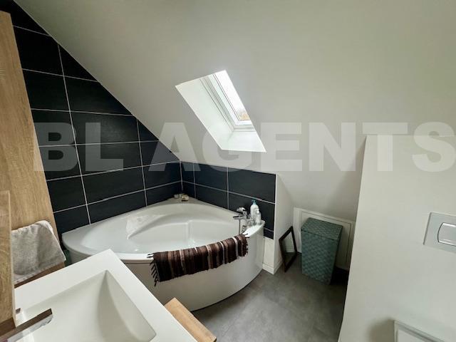 Maison - 116 m² - 4 pièces