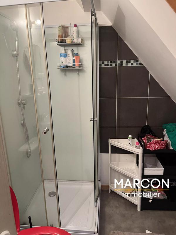 Immeuble - 214 m² - 10 pièces