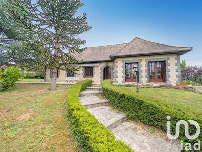 Maison - 191 m² - 9 pièces