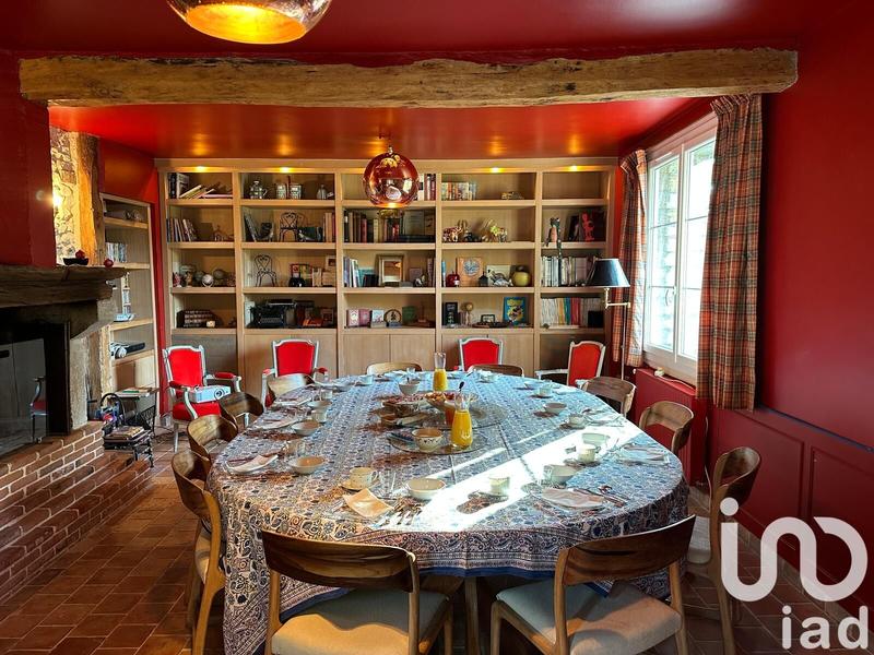 Maison - 815 m² - 20 pièces