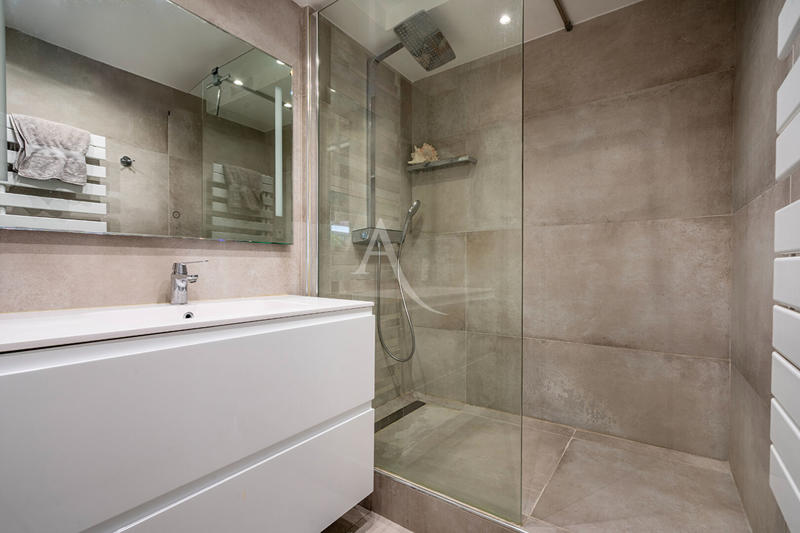 Appartement - 49 m² - 2 pièces