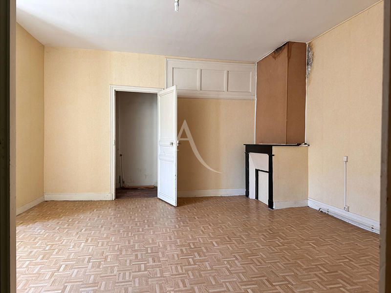 Maison - 263 m² - 5 pièces