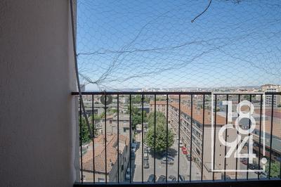 Appartement - 64 m² - 4 pièces