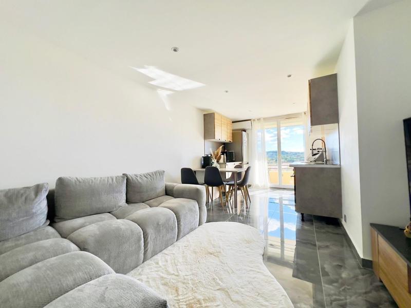 Appartement - 68 m² - 4 pièces