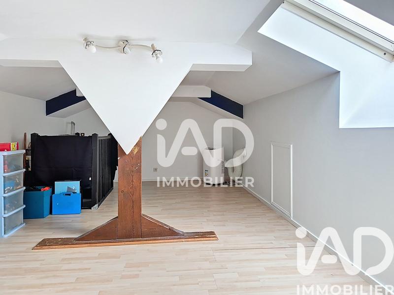 Maison - 189 m² - 7 pièces