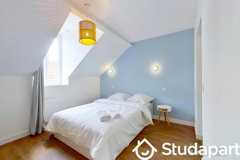 Chambre - 127 m² - 1 pièce