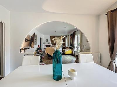 Maison - 152 m² - 4 pièces