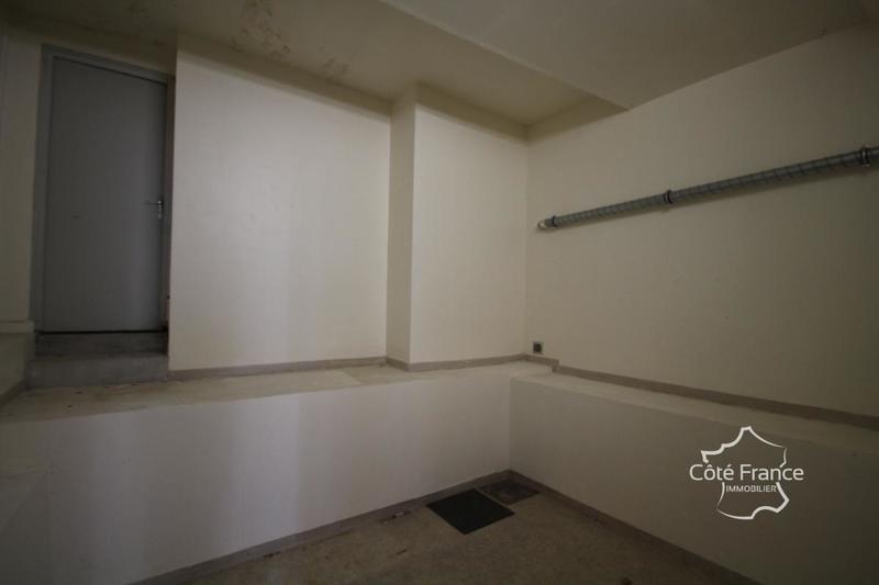 Local commercial - 218 m²