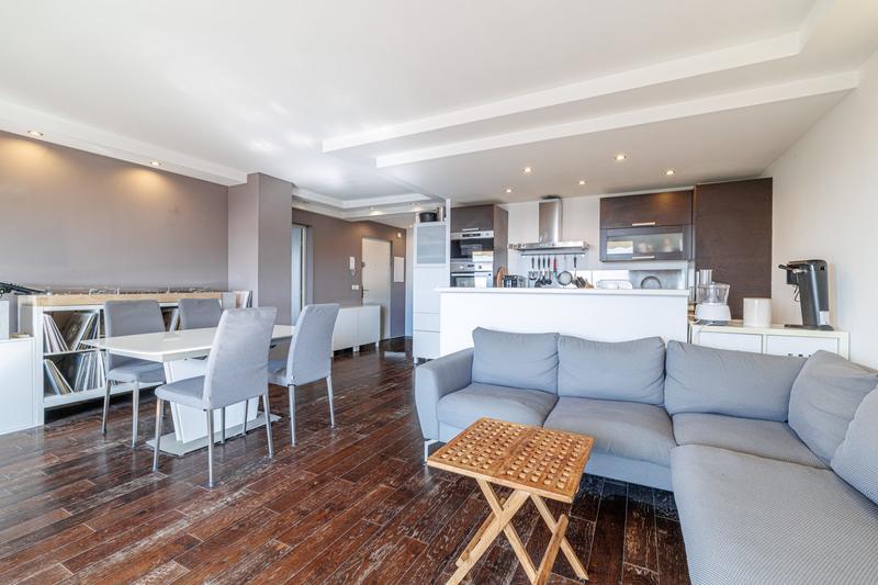 Appartement - 79 m² - 4 pièces