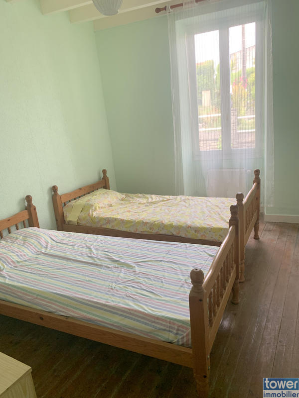 Maison - 200 m² - 10 pièces