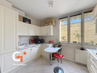 Appartement - 60 m² - 2 pièces