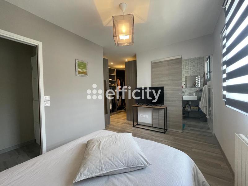 Maison - 197 m² - 4 pièces