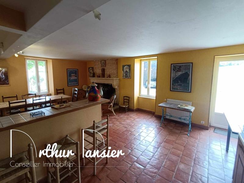 Maison ancienne - 172 m² - 5 pièces