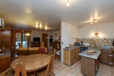 Maison - 99 m² - 5 pièces